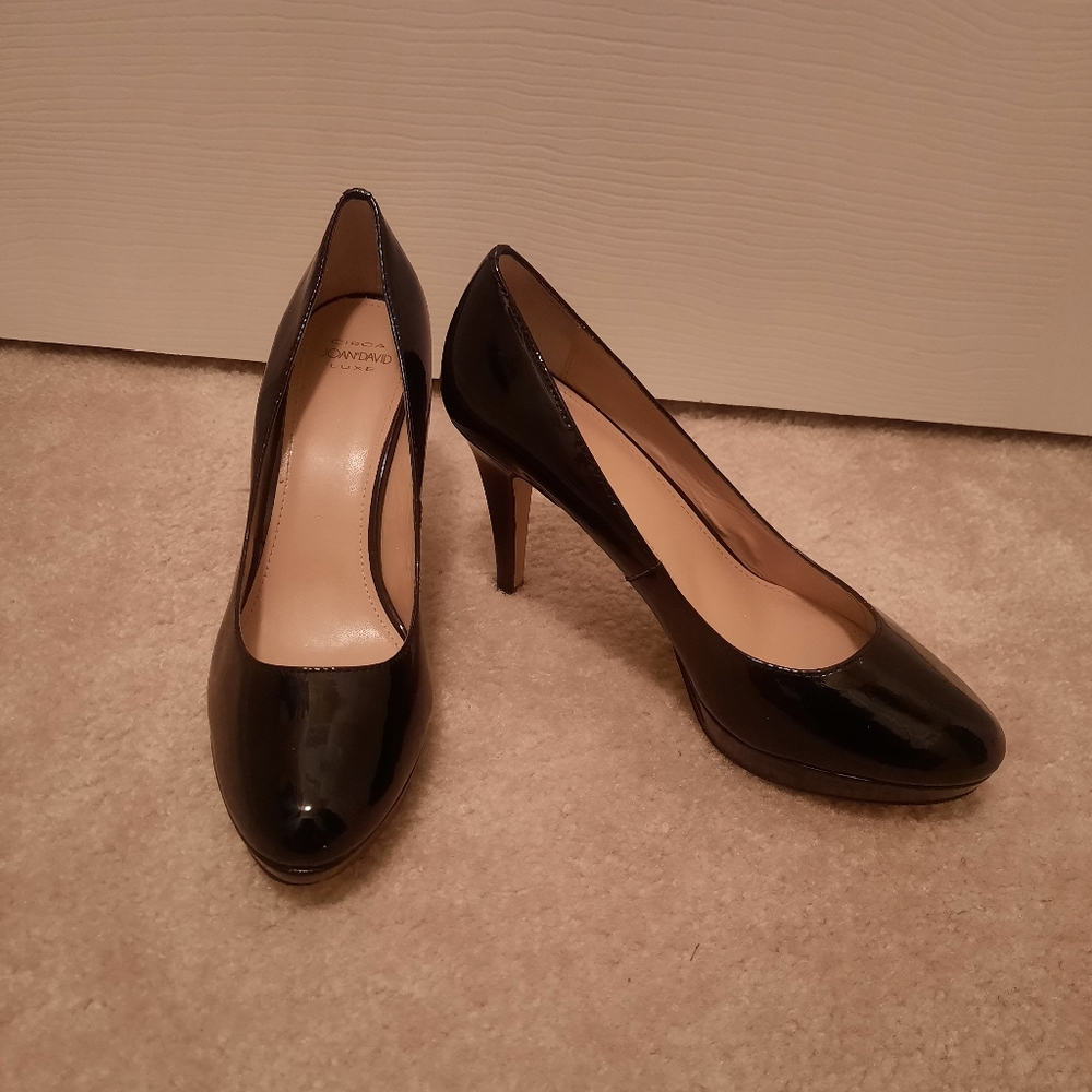 Joan & David 3in patten leather heels